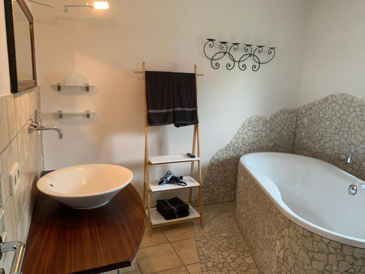 Schwarzwaldmarie Apartment Buehl  Ngoại thất bức ảnh